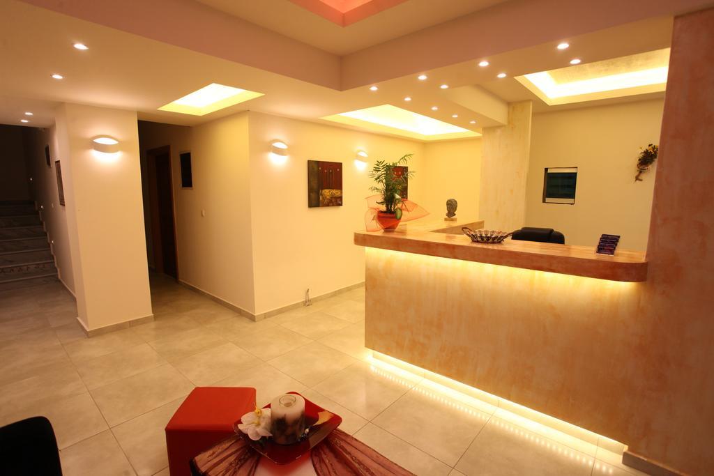 Hotel Alexandros نيوي بوروي المظهر الخارجي الصورة